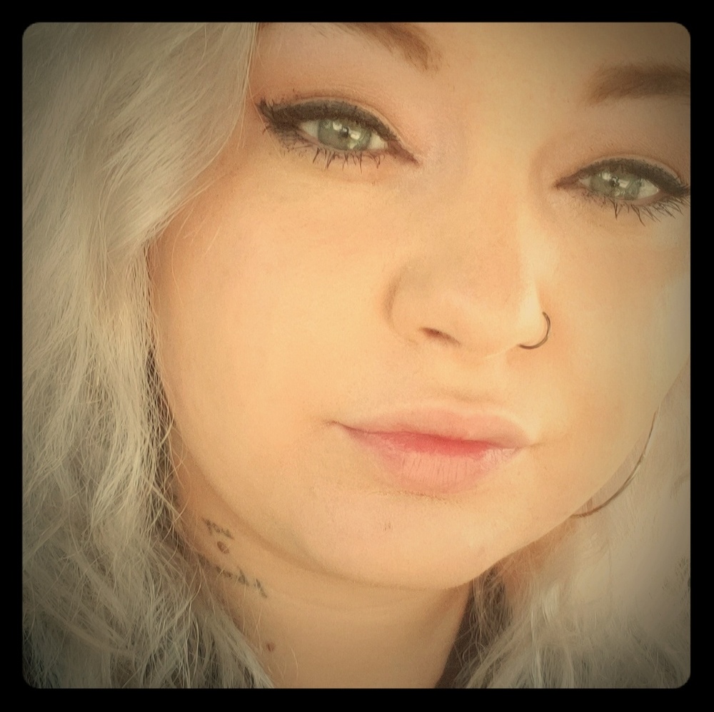 Meet your Posher, Tori